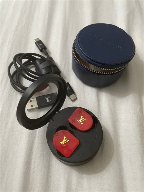 louis vuitton horizon headphone replica|how to find a louis vuitton.